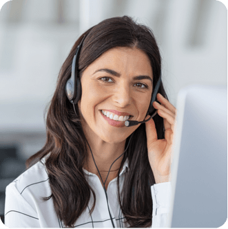 Entrepreneur receiving personalised guidance from Online Filings UK-based support team, with real people providing step-by-step assistance